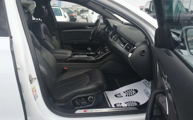 Audi S8 cena 149900 przebieg: 131000, rok produkcji 2012 z Hajnówka małe 596